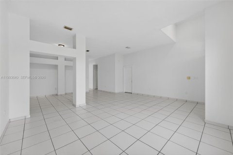 Villa ou maison à vendre à Miami Lakes, Floride: 3 chambres, 200.67 m2 № 2057263 - photo 13