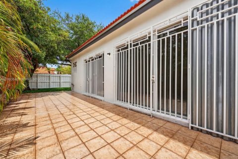 Villa ou maison à vendre à Miami Lakes, Floride: 3 chambres, 200.67 m2 № 2057263 - photo 6