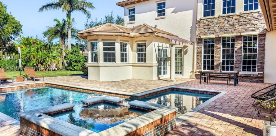 Casa en Parkland, Florida 6 dormitorios, 553.33 m2 № 1966033