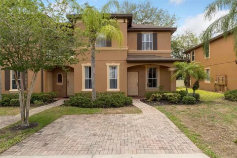 Touwnhouse à Davenport, Floride 4 chambres, 172.43 m2 № 2123178