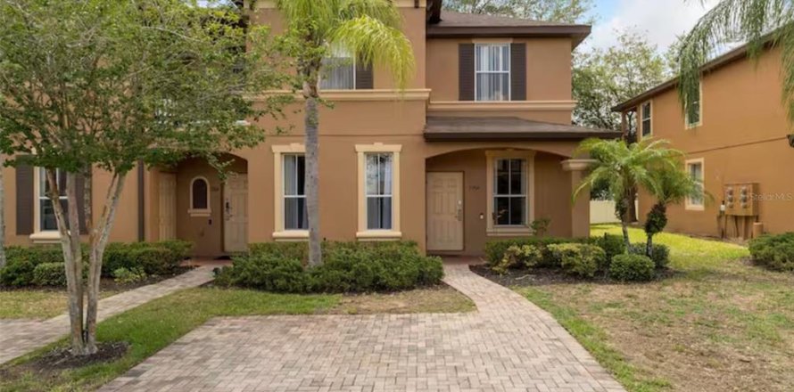 Townhouse in Davenport, Florida 4 bedrooms, 172.43 sq.m. № 2123178
