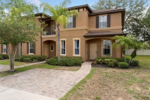 Townhouse in Davenport, Florida 4 bedrooms, 172.43 sq.m. № 2123178 - photo 2