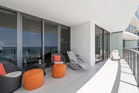 Condo in Pompano Beach, Florida, 3 bedrooms  № 1858897 - photo 2