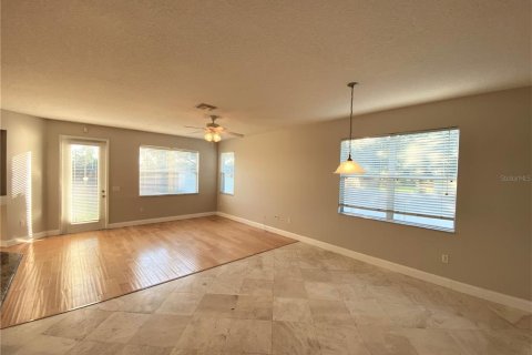 Casa en alquiler en Orlando, Florida, 3 dormitorios, 208.94 m2 № 1919745 - foto 5
