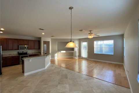 Casa en alquiler en Orlando, Florida, 3 dormitorios, 208.94 m2 № 1919745 - foto 6