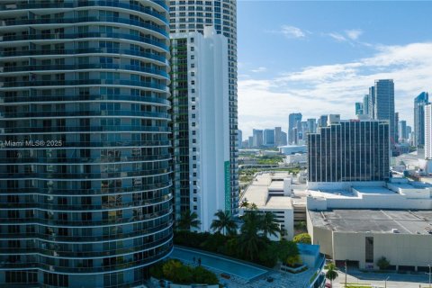 Купить кондоминиум в Майами, Флорида 1 спальня, 58.25м2, № 2019693 - фото 15