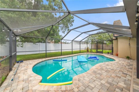 House in Brandon, Florida 3 bedrooms, 138.05 sq.m. № 2306178 - photo 16