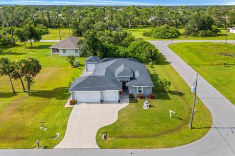 Casa en venta en Rotonda, Florida, 3 dormitorios, 171.22 m2 № 1858162 - foto 1