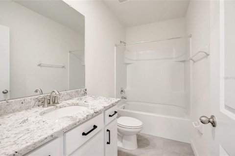 Touwnhouse à vendre à Wesley Chapel, Floride: 3 chambres, 155.43 m2 № 2424127 - photo 28