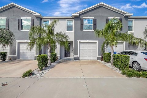 Touwnhouse à Wesley Chapel, Floride 3 chambres, 155.43 m2 № 2424127