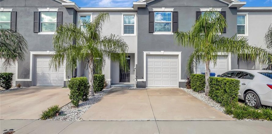 Touwnhouse à Wesley Chapel, Floride 3 chambres, 155.43 m2 № 2424127