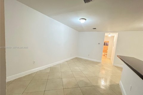 Apartment in Miami Beach, Florida 1 bedroom № 1987451 - photo 4