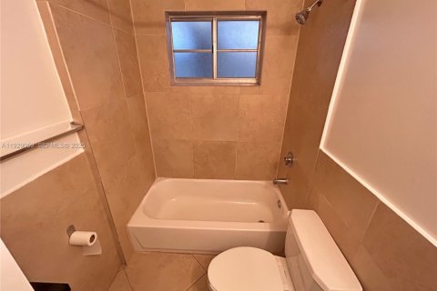 Apartment in Miami Beach, Florida 1 bedroom № 1987451 - photo 9