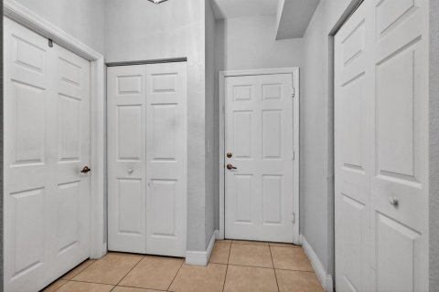 Touwnhouse à vendre à Miramar, Floride: 3 chambres, 185.8 m2 № 2085752 - photo 3