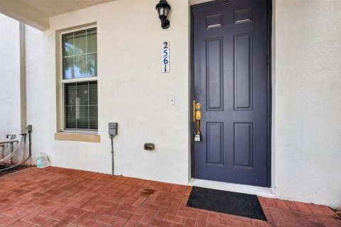 Touwnhouse à Miramar, Floride 3 chambres, 185.8 m2 № 2085752
