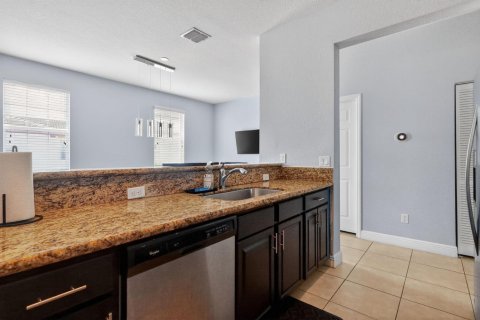 Touwnhouse à vendre à Miramar, Floride: 3 chambres, 185.8 m2 № 2085752 - photo 7