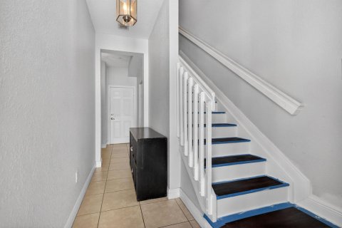 Touwnhouse à vendre à Miramar, Floride: 3 chambres, 185.8 m2 № 2085752 - photo 2
