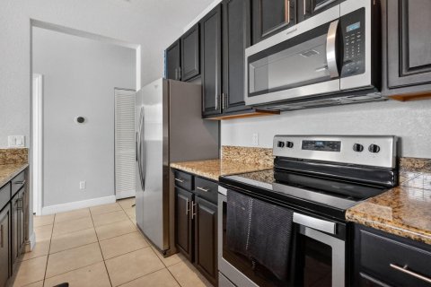 Touwnhouse à vendre à Miramar, Floride: 3 chambres, 185.8 m2 № 2085752 - photo 8