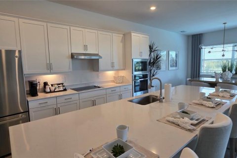 House in Port Charlotte, Florida 3 bedrooms, 245.91 sq.m. № 2109035 - photo 9
