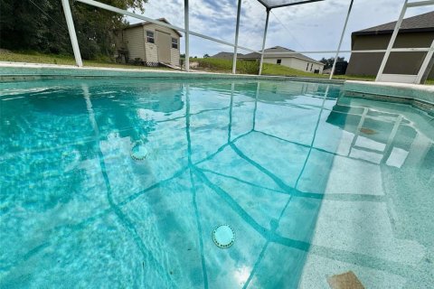 House in Poinciana, Florida 4 bedrooms, 186.45 sq.m. № 2391446 - photo 22
