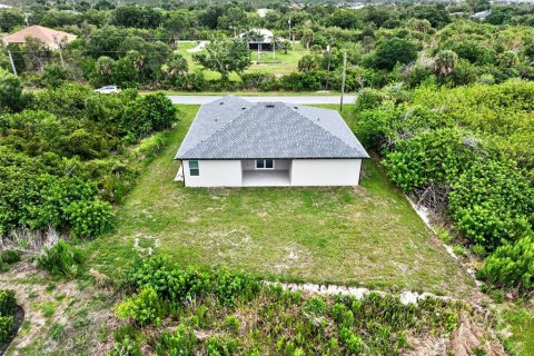 House in Port Charlotte, Florida 4 bedrooms, 169.73 sq.m. № 2211522 - photo 30