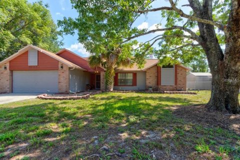 Casa en Deltona, Florida 3 dormitorios, 149.85 m2 № 2111518