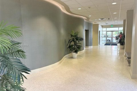 Copropriété à vendre à Hollywood, Floride: 1 chambre, 84.08 m2 № 2189453 - photo 24
