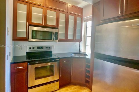 Copropriété à vendre à Miami Beach, Floride: 2 chambres, 56.95 m2 № 1984259 - photo 17
