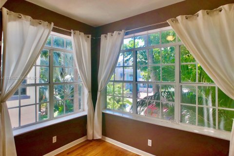 Copropriété à vendre à Miami Beach, Floride: 2 chambres, 56.95 m2 № 1984259 - photo 22