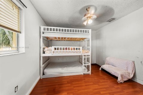Condominio en venta en Hollywood, Florida, 2 dormitorios, 69.58 m2 № 1946013 - foto 3