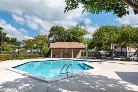 Copropriété à louer à Sunrise, Floride: 2 chambres, 78.04 m2 № 1946862 - photo 23