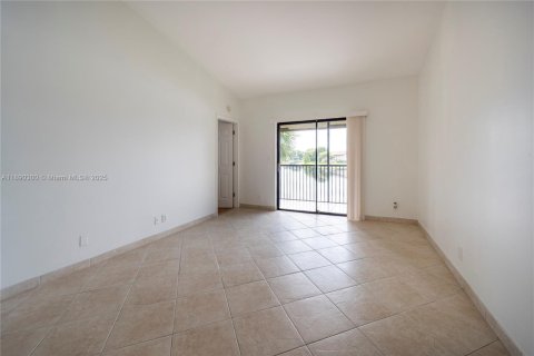 Copropriété à louer à Sunrise, Floride: 2 chambres, 78.04 m2 № 1946862 - photo 13