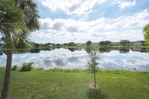 Copropriété à louer à Sunrise, Floride: 2 chambres, 78.04 m2 № 1946862 - photo 22