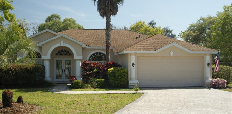 Casa en Spring Hill, Florida 4 dormitorios, 197.32 m2 № 1577478
