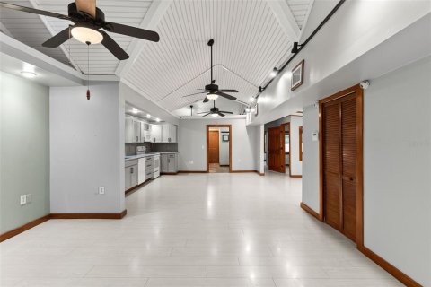 House in Riverview, Florida 3 bedrooms, 156.35 sq.m. № 2234057 - photo 6