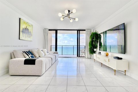 Condo in Hollywood, Florida, 1 bedroom № 2081627
