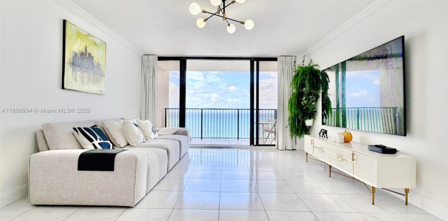Condo in Hollywood, Florida, 1 bedroom  № 2081627
