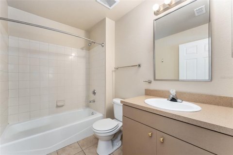 Купить кондоминиум в Гейнсвилл, Флорида 3 комнаты, 134.15м2, № 1903552 - фото 28