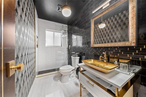 Снять в аренду виллу или дом в Майами-Бич, Флорида 3 спальни, 176.14м2, № 2079918 - фото 13