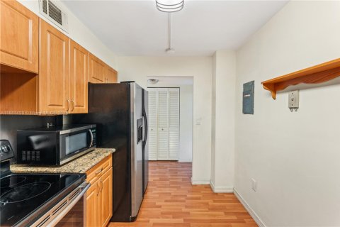 Condominio en venta en Miami, Florida, 2 dormitorios, 105.63 m2 № 1931315 - foto 12