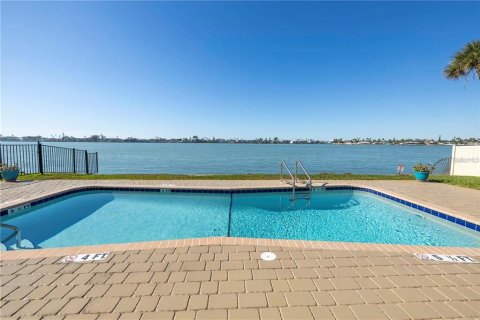 Condominio en venta en Tierra Verde, Florida, 2 dormitorios, 119.94 m2 № 1248653 - foto 4