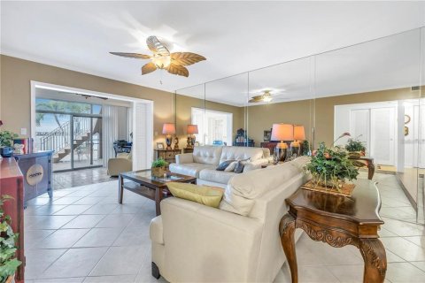 Condominio en venta en Tierra Verde, Florida, 2 dormitorios, 119.94 m2 № 1248653 - foto 15
