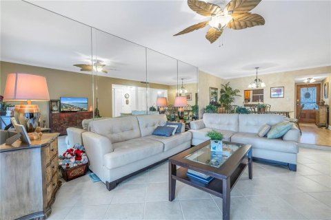 Condominio en venta en Tierra Verde, Florida, 2 dormitorios, 119.94 m2 № 1248653 - foto 9