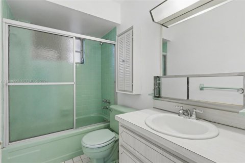 Villa ou maison à vendre à Lauderhill, Floride: 2 chambres, 88.26 m2 № 1995952 - photo 19