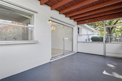 Villa ou maison à vendre à Lauderhill, Floride: 2 chambres, 88.26 m2 № 1995952 - photo 28