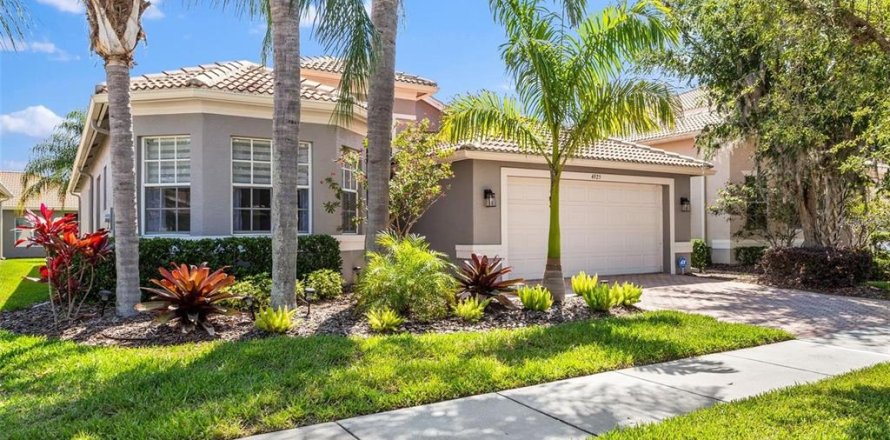Villa ou maison à Wimauma, Floride 3 chambres, 224.82 m2 № 2412583