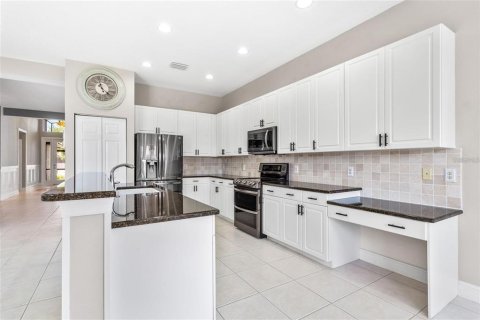 Villa ou maison à louer à Wimauma, Floride: 3 chambres, 224.82 m2 № 2412583 - photo 15
