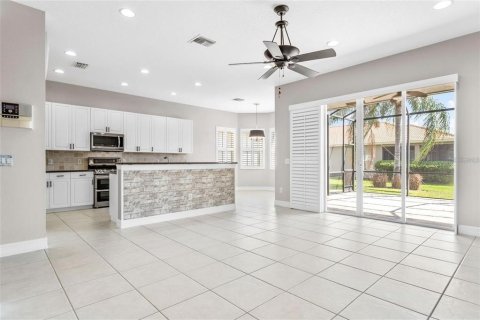 Villa ou maison à louer à Wimauma, Floride: 3 chambres, 224.82 m2 № 2412583 - photo 16