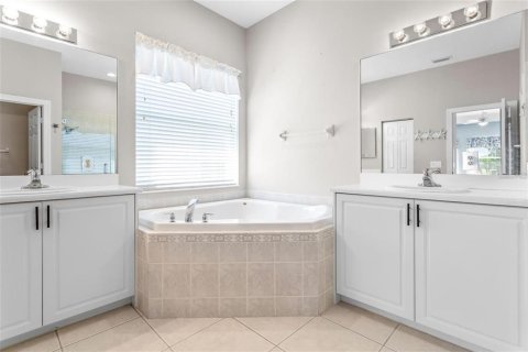 Villa ou maison à louer à Wimauma, Floride: 3 chambres, 224.82 m2 № 2412583 - photo 22