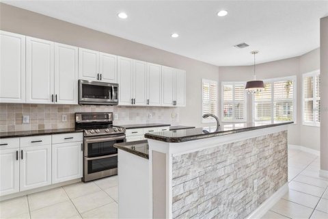 Villa ou maison à louer à Wimauma, Floride: 3 chambres, 224.82 m2 № 2412583 - photo 14